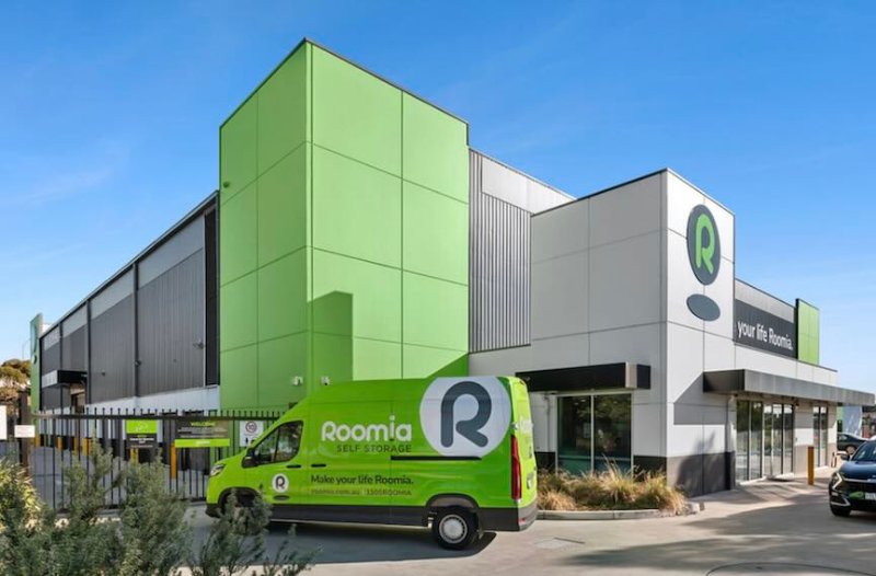 Storage Units at Roomia Self Storage - Sunshine - 88-90 Berkshire Rd, Sunshine North, VIC